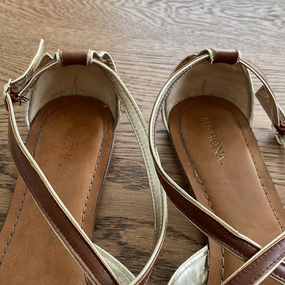 Merona straps sandals. - Picture 2 of 4